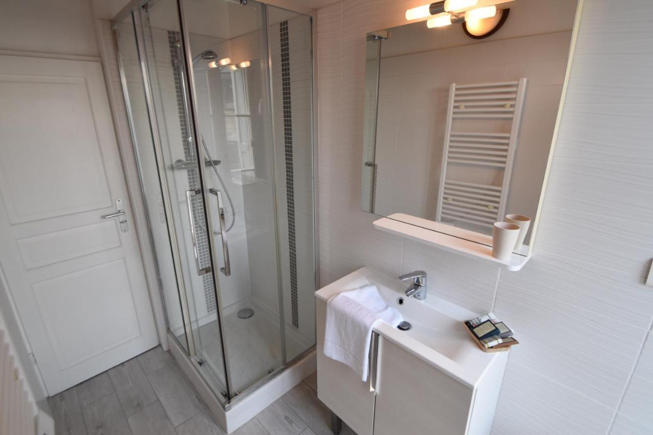 Les Destinees Hotell Chinon Eksteriør bilde