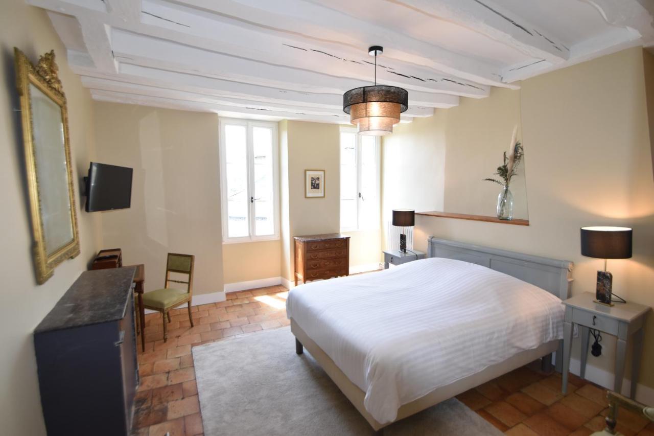 Les Destinees Hotell Chinon Eksteriør bilde
