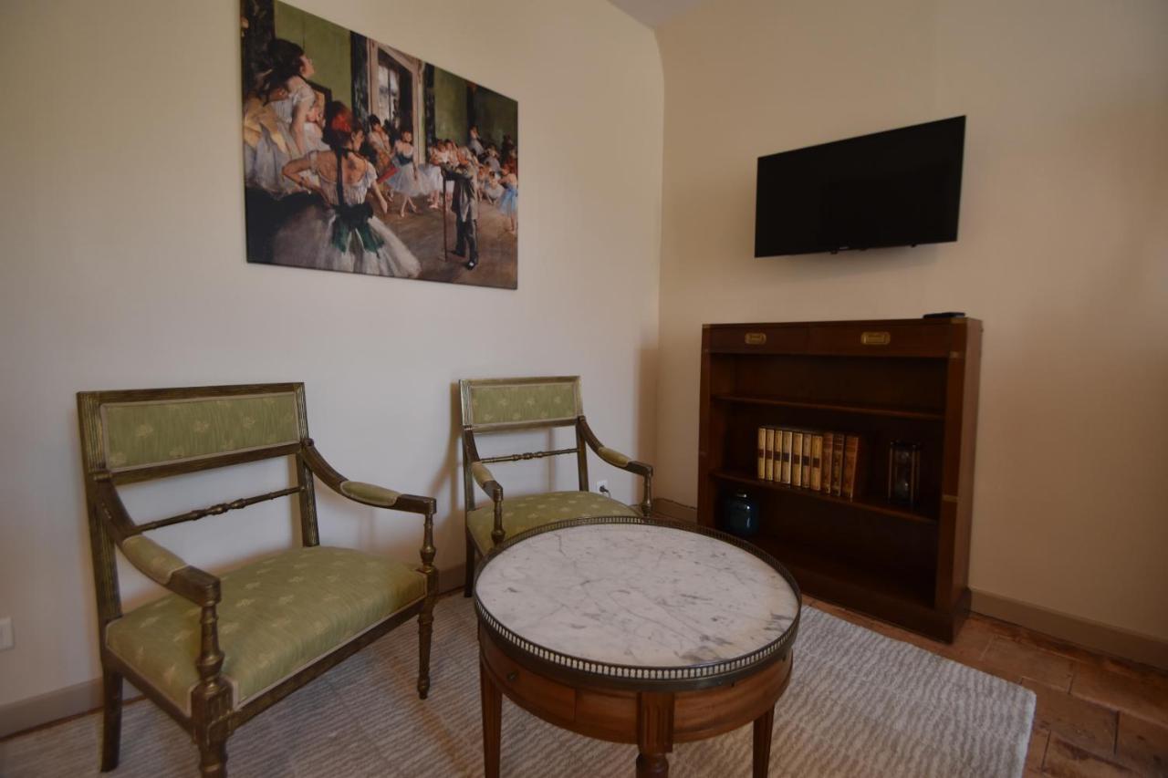 Les Destinees Hotell Chinon Eksteriør bilde