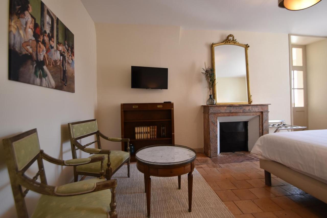 Les Destinees Hotell Chinon Eksteriør bilde